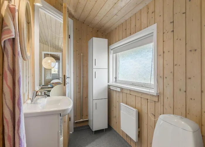 2 Bedroom Lovely In *